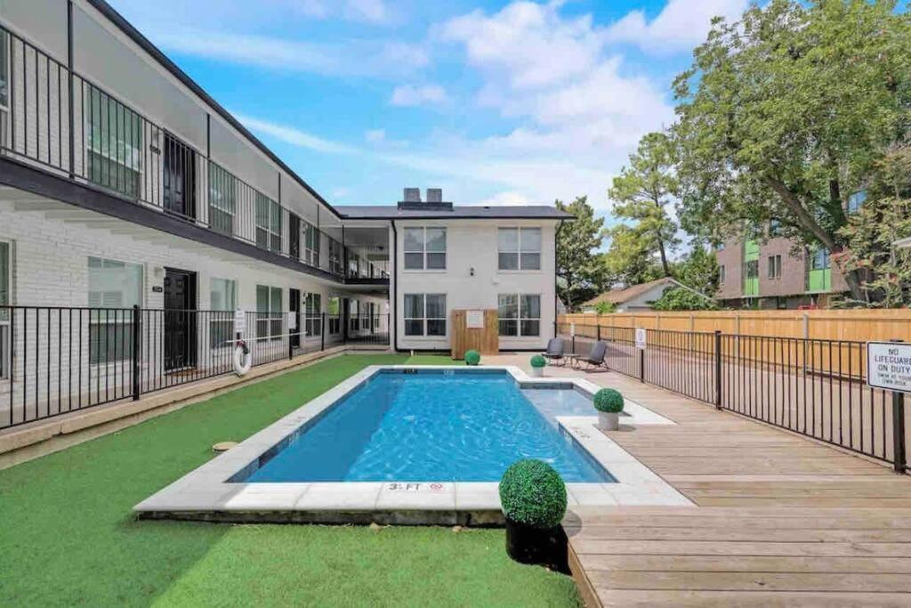 Dallas Boutique Flat + Arboretum Tickets Included Buitenkant foto